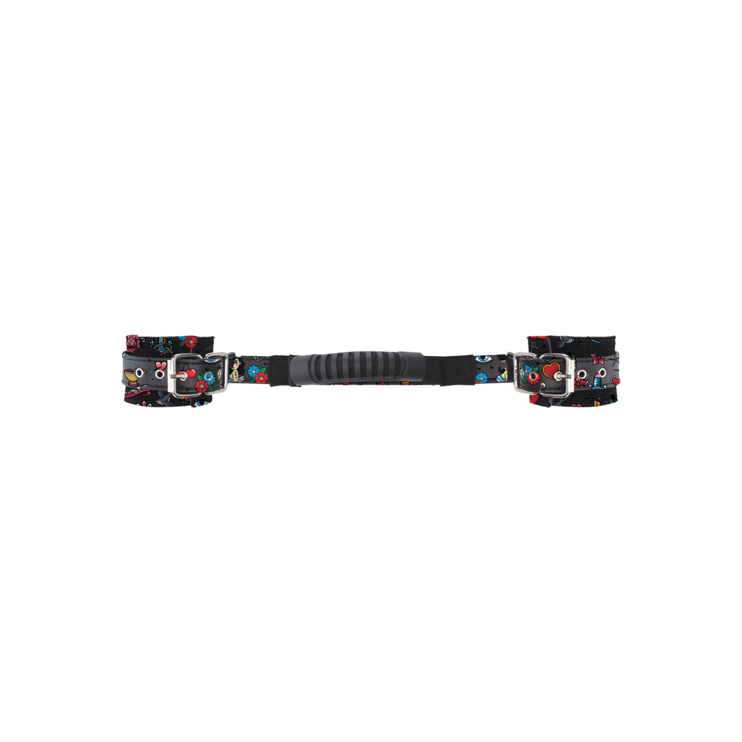 Handfesseln Ouch mit Tattoo-Druck und Haltegriff 59 cm Schwarz-Bunt – Ansicht 4