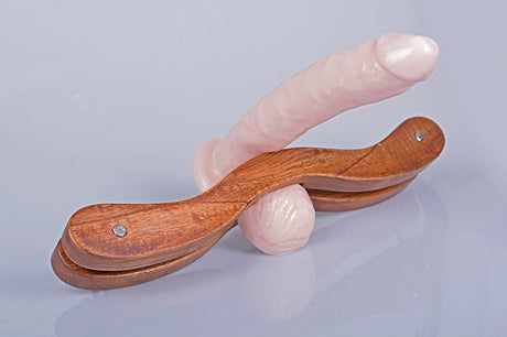 Hodenpranger Bondage