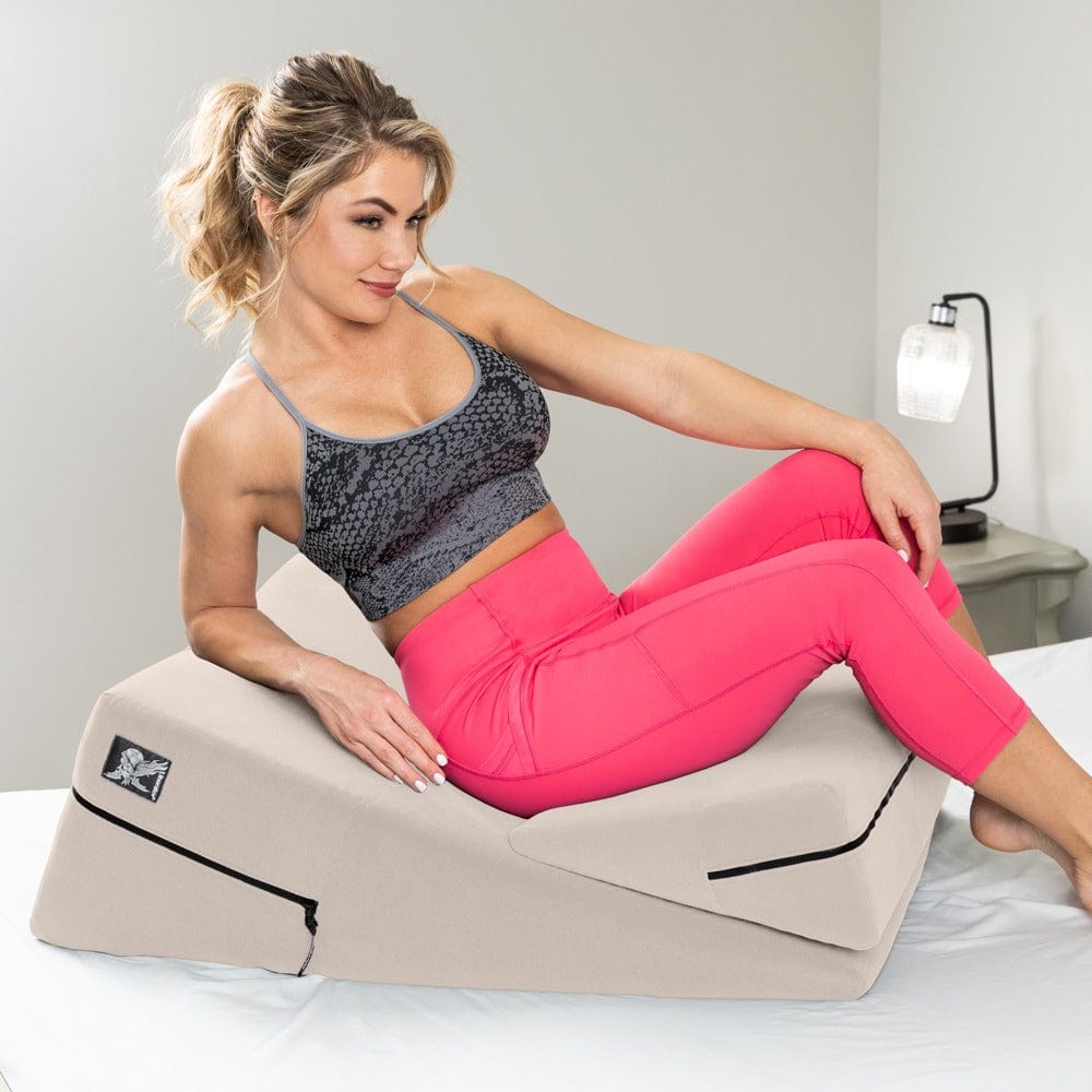 Liebeskissen Weißer Keil