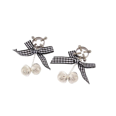 Nippelklemmen Schulmädchen