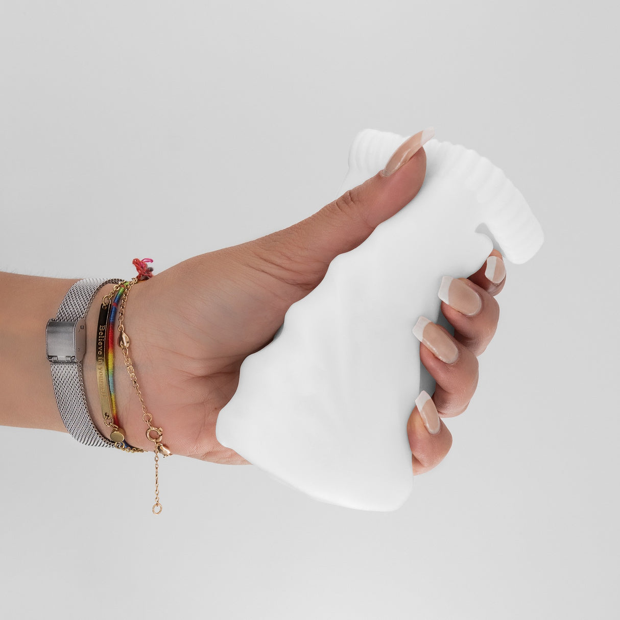 Masturbator Nautilus mit herausnehmbarem Vibro-Ei Weiß