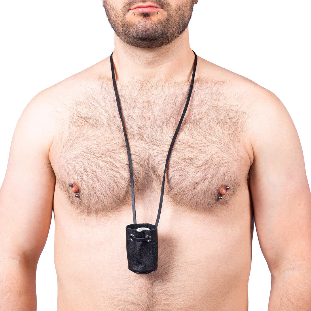 Flaschenetui Red Leather aus Echtleder mit Halsband Schwarz – Ansicht 3