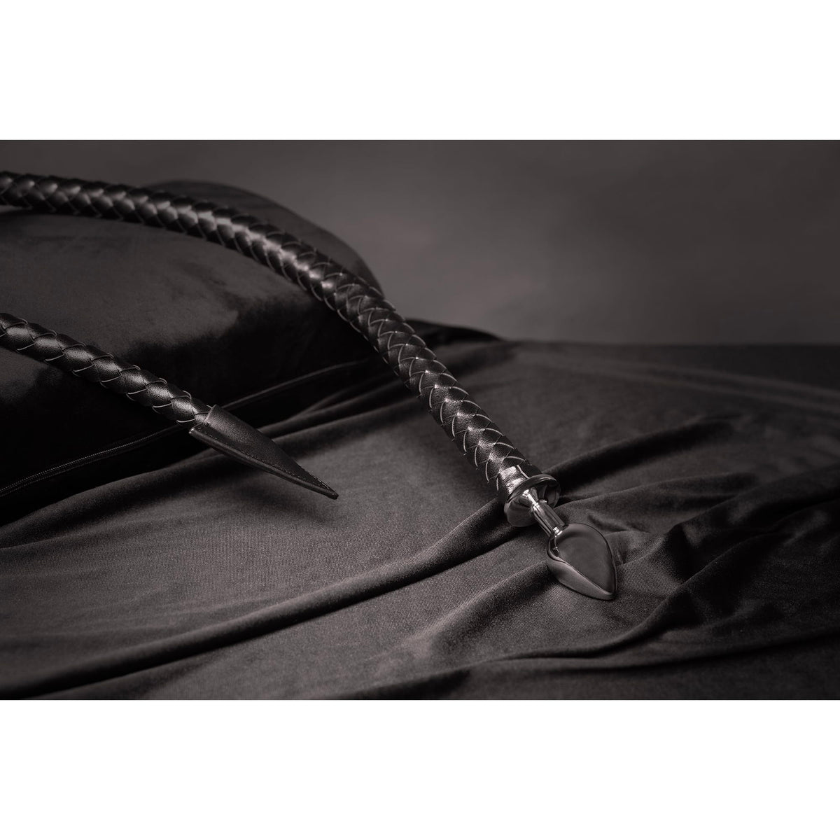 Analplug Ouch mit Teufelsschwanz aus Stahl Schwarz 4,8 x Ø 3,1 cm – Ansicht 4