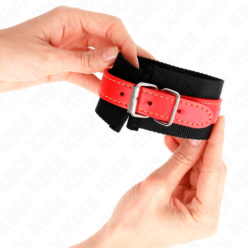Fesselset Nylon-Handgelenkfesseln Schwarz mit Kunstleder Rot Verstellbar 19 cm – Ansicht 4