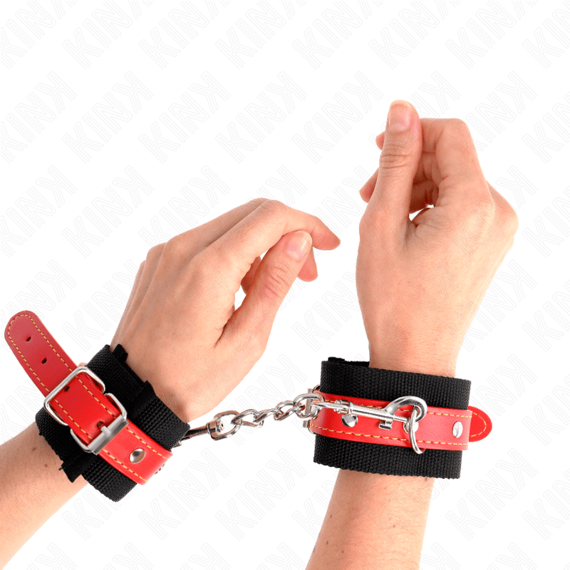 Fesselset Nylon-Handgelenkfesseln Schwarz mit Kunstleder Rot Verstellbar 19 cm