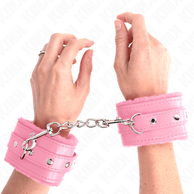 Fesselset Premium pelzgefütterte Handgelenkfesseln Rosa mit Rosa Gürtel Verstellbar 17 cm