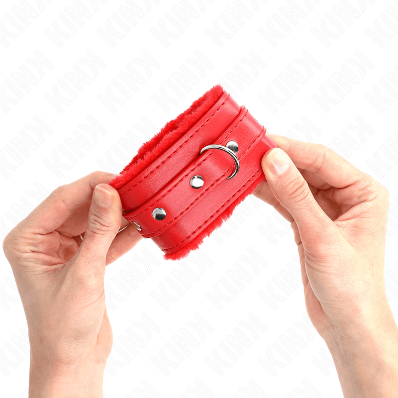 Fesselset Premium pelzgefütterte Handgelenkfesseln Rot mit Rotem Gürtel Verstellbar 17 cm – Ansicht 4