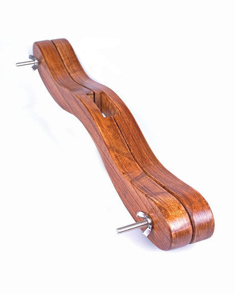 Hodenpranger Bondage