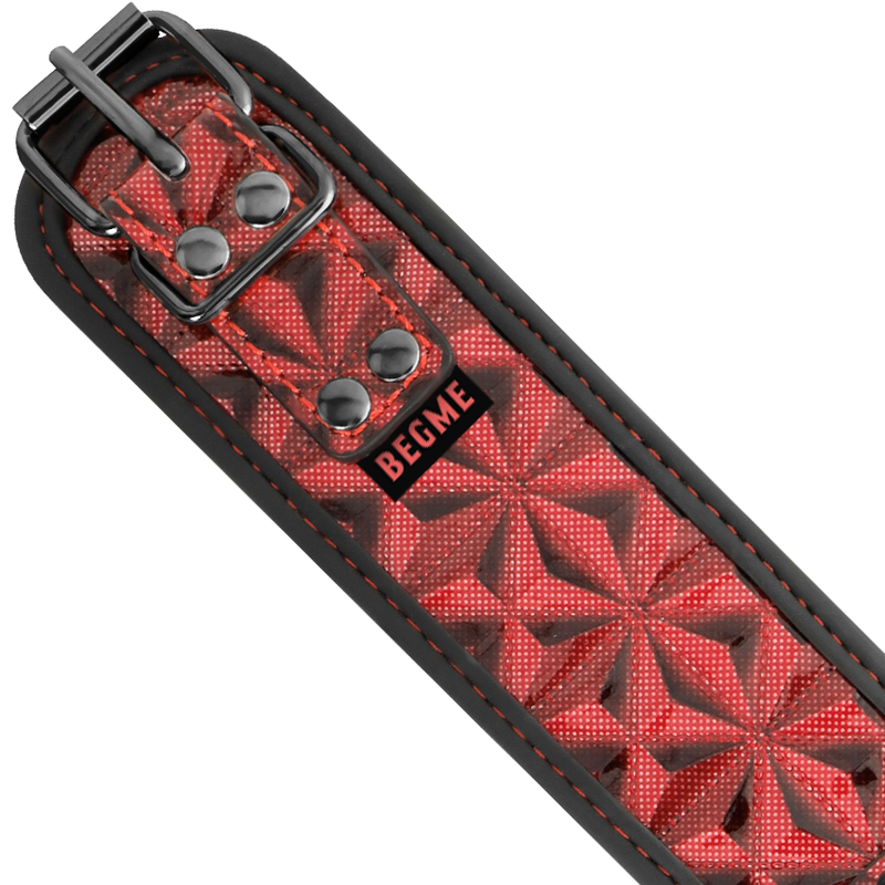 Begme - Red Edition Halsband mit Nippelklemmen mit Neoprenfutter