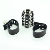 Ohmama Fetish - Peniskfig mit Metallringen und Lederriemen