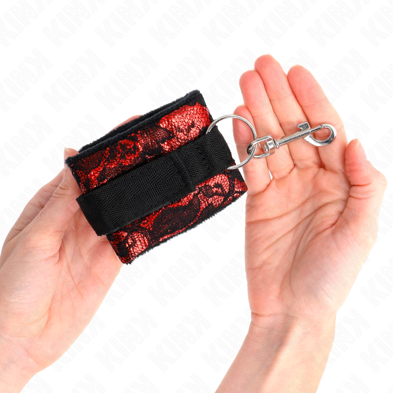 Kink - Scandal Handgelenksfesseln Rot-Schwarz