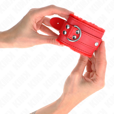 Kink - Pelzgefütterte Handgelenkfesseln Rot mit Rotem Gürtel Verstellbar 17-29 cm x 6 cm