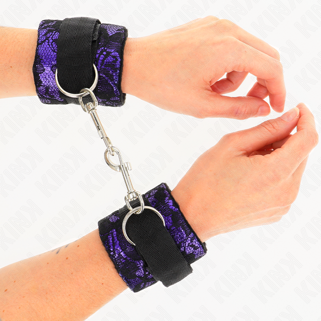 Kink - Kurze Handgelenksfesseln aus Samtspitze und Nylonbindung Lila/Schwarz 23 x 6,5 cm