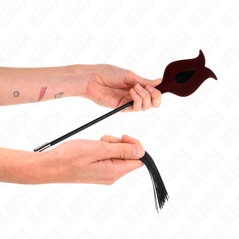 Kink - Rosenform Quastenpeitsche aus Silikon 45 cm