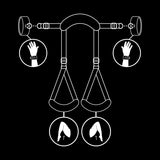 Fetish Submissive - Position mit Offenen Beinen und Handschellen mit Noprene-Futter