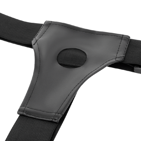 Harness Attraction - Willian Hollow Rnes mit Vibrator 17 cm-x-4.5 cm