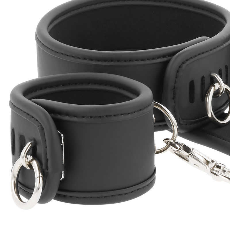 Fetish Submissive - Halskette und Handschellen aus Veganem Leder mit Noprene-Futter