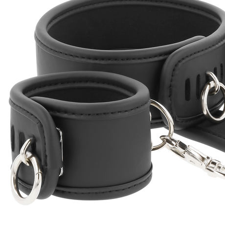 Fetish Submissive - Halskette und Handschellen aus Veganem Leder mit Noprene-Futter