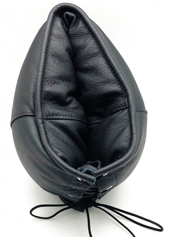 Ledersturmhaube
