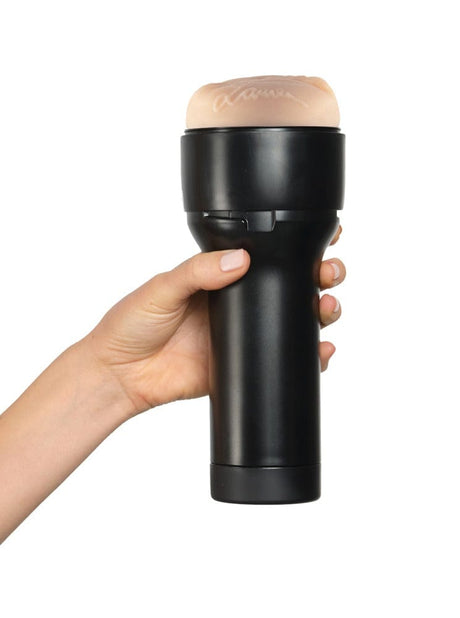 Masturbator Lauren Phillips