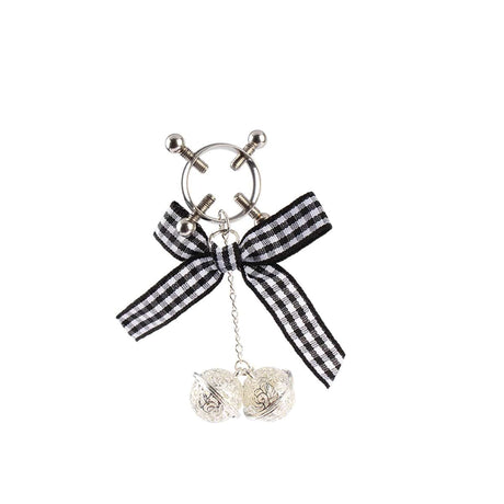 Nippelklemmen Schulmädchen