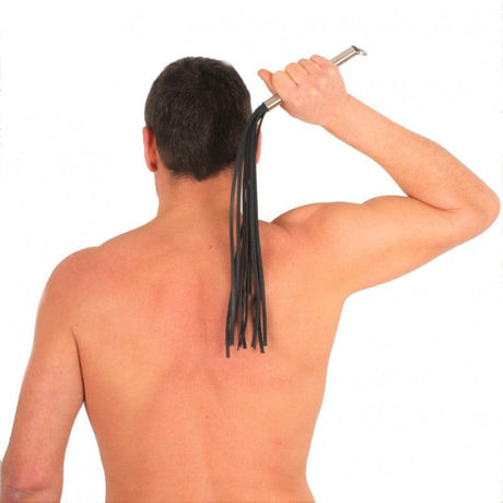 Peitsche mit Ledersträngen